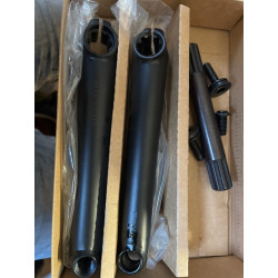 Kľuky KARTELL 170 MM ČIERNE